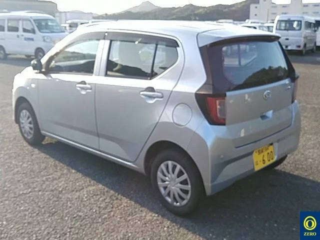 Daihatsu Mira e:S LA350S 2021